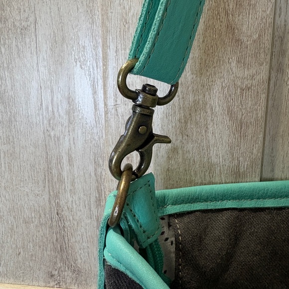 Myra Bag Crossbody • Canvas & Leather - Picture 7 of 10